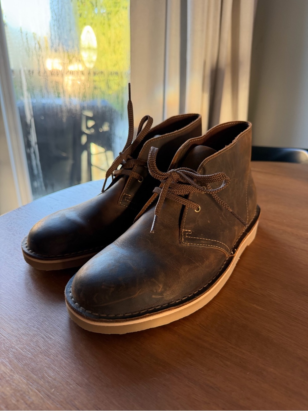 Men's Brown Leather Clarks Chukka Boots - Classic Lace-Up